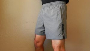 side view of saxx kinetic run shorts